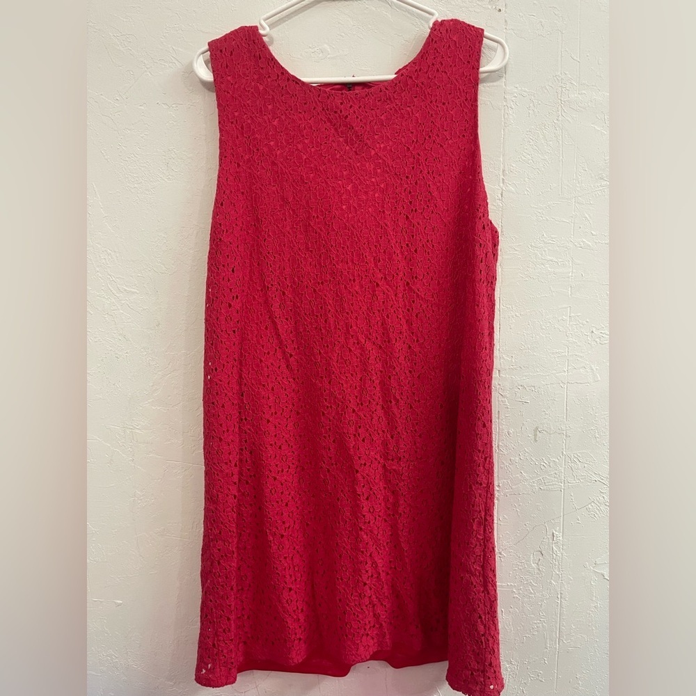 Kim Rogers - Elegant Red Lace Dress